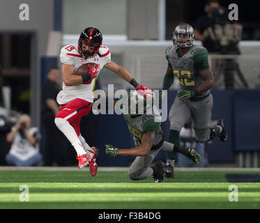 Arlington, Texas, USA. 3rd Oct, 2015. Texas Tech Red Raiders wide receiver Zach Austin #19 during the NCAA football game between the Baylor Bears and the Texas Tech Red Raiders at AT&T Stadium in Arlington, Texas. JP Waldron/Cal Sport Media/Alamy Live News Stock Photo