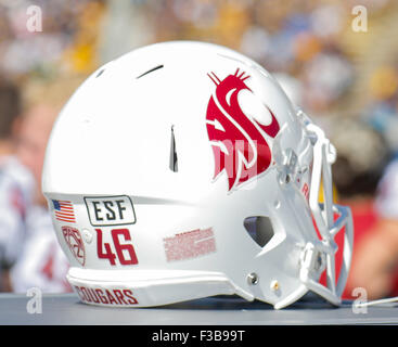 Berkeley USA CA. 03rd Oct, 2015. Washington State football Helmet during the NCAA Football game between Washington State Cougars and the California Golden Bears 28-34 lost at Memorial Stadium Berkeley Calif. Thurman James/CSM/Alamy Live News Stock Photo