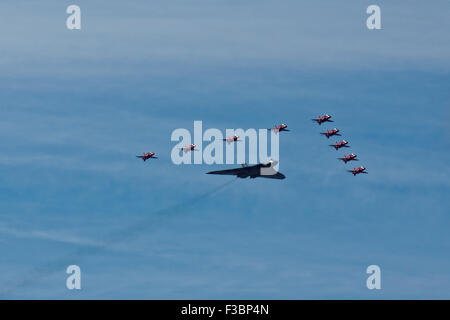 Vulcan Bomber XH558 Red Arrows Stock Photo