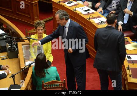 Athens, Greece. 04th Oct, 2015. Former Prime Minister of Greece Antonis Samaras casts his vote. Greek Legislators vote in the Greek Parliament for the new president of the Greek Parliament. The only candidate Nikos Voutsis was elected with 181 votes. © George Panagakis/Pacific Press/Alamy Live News Stock Photo