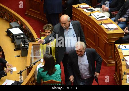 Athens, Greece. 04th Oct, 2015. President of the Greek parliament Nikos Voutsis casts his vote. Greek Legislators vote in the Greek Parliament for the new president of the Greek Parliament. The only candidate Nikos Voutsis was elected with 181 votes. © George Panagakis/Pacific Press/Alamy Live News Stock Photo