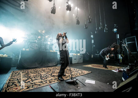 Detroit, Michigan, USA. 3rd Oct, 2015. JONATHAN DAVIS of KORN performing on the 20th Anniversary Tour at The Fillmore in Detroit, MI on October 3rd 2015 © Marc Nader/ZUMA Wire/Alamy Live News Stock Photo