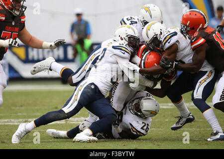 Cleveland Browns wide receiver Taylor Gabriel, right, scrambles past ...