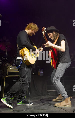 Cambridge, UK. 04 October 2015: British singer / songwriter James Bay plays the Corn Exchange, Cambridge with a special appearance by Ed Sheeran Credit:  People Press/Alamy Live News Stock Photo