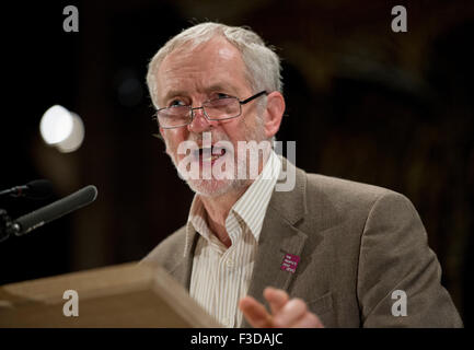 Manchester, UK. 5th October 2015. Labour Party leader Jeremy Corbyn speaks at the People's Post Rally event at Manchester Cathedral. Credit:  Russell Hart/Alamy Live News. Stock Photo