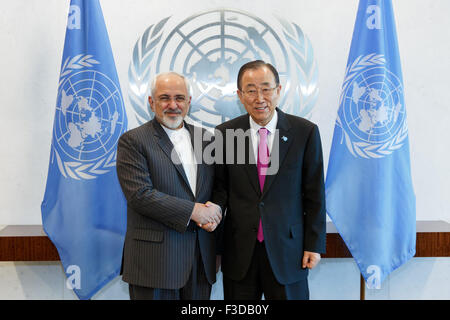 New York, USA. 5th Oct, 2015. United Nations Secretary-General Ban Ki-moon(R) meets with Iranian Foreign Minister Mohammad Javad Zarif, at the UN headquarters in New York on Oct. 5, 2015. Credit:  Xinhua/Alamy Live News Stock Photo