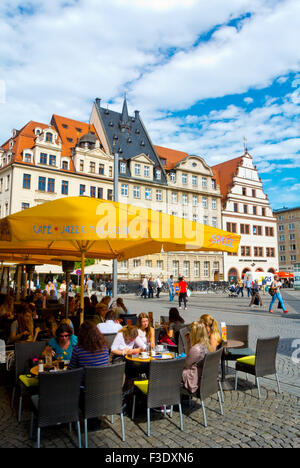 Restaurant terraces, at corner of Markt and Barfussgäßchen, Altstadt, old town, Leipzig, Saxony, Germany Stock Photo