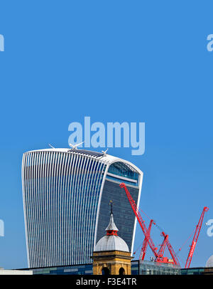 London, England, UK.  'Walkie-Talkie' building (20 Fenchurch Street, Rafael Viñoly: 2014) and red cranes Stock Photo