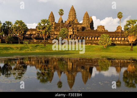 Angkor Wat Temple. The temples of Angkor are highly symbolic structures. The foremost Hindu concept is the temple-mountain, wher Stock Photo