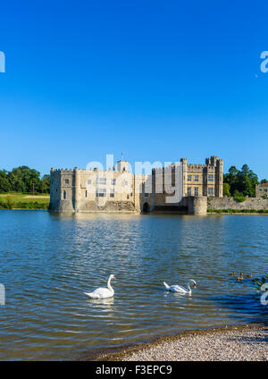 Leeds Castle Kent, England Stock Photo - Alamy