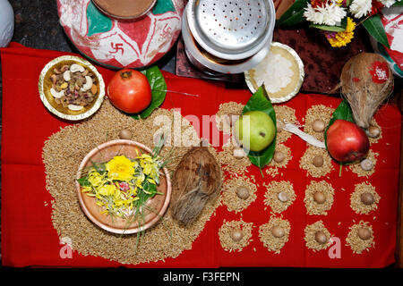 Graha Shanti Puja ; Gruha Shanti pooja ; hindu ceremony ; Poona ; Pune ; Maharashtra ; India ; Asia ; Asian ; Indian Stock Photo