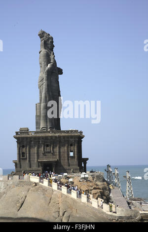 Vivekananda Rock Memorial and Tiruvalluvar or Thiruvallurvar statue at ...