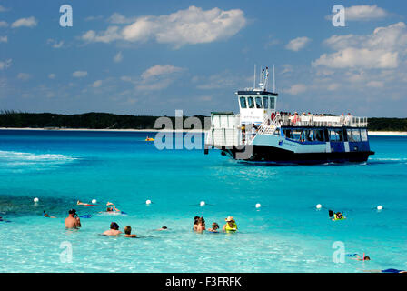 Passenger ship, Half Moon Cay Beach, Little San Salvador Island, The Bahamas, Commonwealth of The Bahamas, Lucayan Archipelago, West Indies, Caribbean Stock Photo