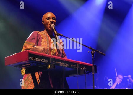 Laura Mvula, Womad 2015, Charlton Park, Malmesbury, England, UK. 26th July 2015 Stock Photo