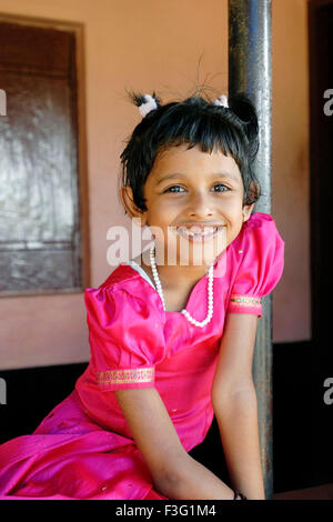 Indian Ethnic Gold Kasavu Pavadai for Girl Kid/ Kerala Traditional Handloom  Dress/ Vishu Dress for Baby Girl - Etsy Singapore