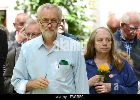 Labour leadership frontrunner addresses Hiroshima Day Ceremony commemorating the seventieth anniversary of the dropping of the atomic bomb on Hiroshima.  Featuring: Jeremy Corbyn Where: London, United Kingdom When: 06 Aug 2015 Stock Photo