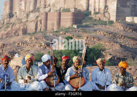 Folk musicians ; Jodhpur ; Rajasthan ; India Stock Photo