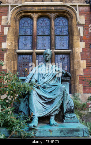 A statue of William Pitt The Younger outside Pembroke College in Cambridge, UK. Stock Photo