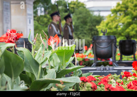 WARSAW, POLAND - JULY, 08: The Tomb of the Unknown Soldier at Pilsudski Square, on July 08, 2015. Tomb of the Unknown with etern Stock Photo