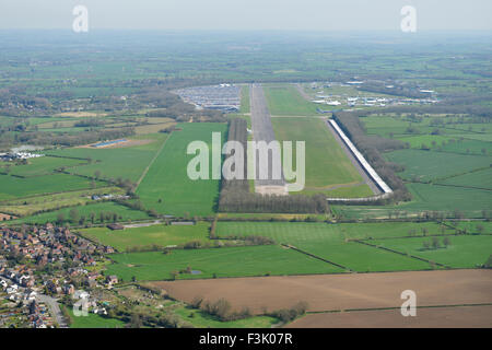 bruntingthorpe proving aerodrome aerial photograph vehicle leicestershire ground alamy