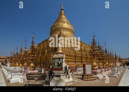 The Shwezigon Pagoda or Shwezigon Paya i, Nyaung-U, a town in Myanmar. Stock Photo