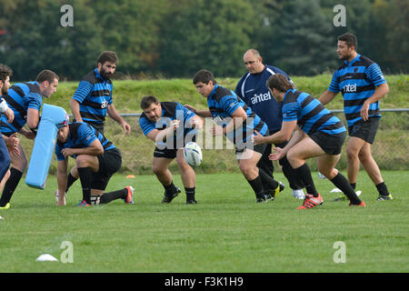 Manchester, UK. 8th October, 2015. The Uruguay squad train at Broughton Park Rugby Club in preparation for their match against England on 10th October with neither side able to qualify for the quarter-finals. Rugby World Cup - Uruguay Training Session Manchester UK Credit:  John Fryer/Alamy Live News Stock Photo