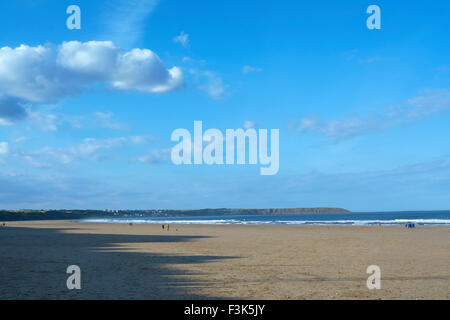 Blue sky day on the beach at Hunmanby Gap looking towards Filey - Yorkshire, England, UK Stock Photo