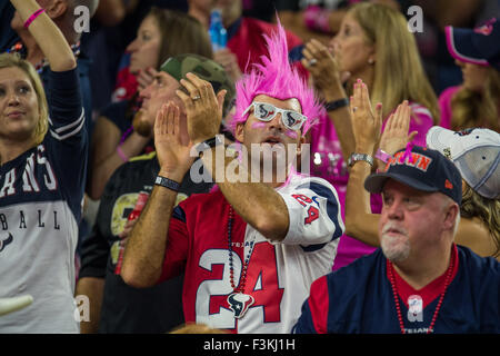 Houston, Texas, USA. 8th Oct, 2015. Houston Texans fans during the 3rd quarter of an NFL game between the Houston Texans and the Indianapolis Colts at NRG Stadium in Houston, TX on October 8th, 2015. The Colts 27-20. Credit:  Trask Smith/ZUMA Wire/Alamy Live News Stock Photo