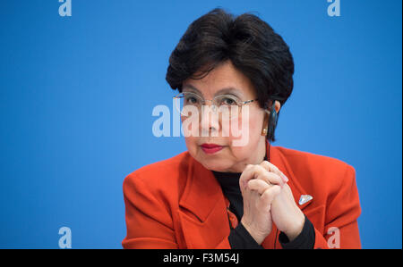 Berlin, Germany. 9th Oct, 2015. Margaret Chan, General Director of the World Health Orginisation (WHO) at a press conference in Berlin, Germany, 9 October 2015. in discussion is the outcome of the previous meeting of the G7 ministers of science and health ministers. Photo: BERNBD VON JUTRCZENKA/DPA/Alamy Live News Stock Photo