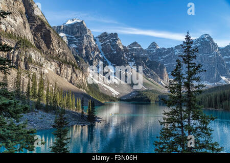 One of the many iconic views of Moraine Lake in Banff. Stock Photo
