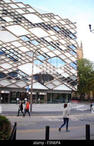 The Diamond building; an engineering teaching facility of the University of Sheffield - exterior, autumn - 2015 Stock Photo