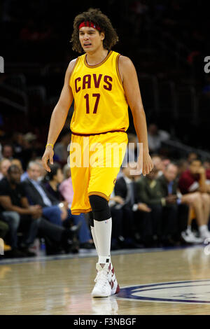 Anderson Varejao back with Cavaliers: 'It feels right, Cleveland