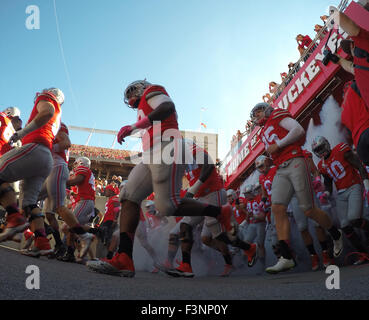 October 10th, 2015: Buckeyes running out of the tunnel before the Maryland Terrapins vs Ohio State Buckeyes game at Ohio Stadium in Columbus, OH. Jason Pohuski/CSM Stock Photo