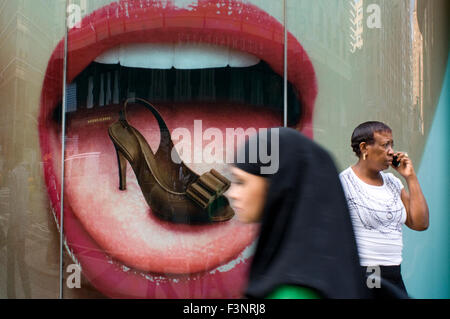 Publicity of an exclusive shoe store on Fifth Avenue. Are synonymous with luxury shops of Fifth Avenue and especially in this st Stock Photo