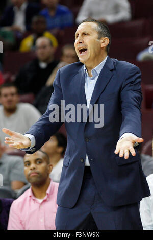 Cleveland Cavaliers coach David Blatt gestures during the first half of ...