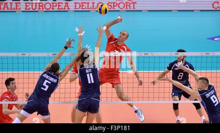 Turin, Italy. 10th Oct, 2015. 2015 Men's European Volleyball Championship - Pool B: Croatia vs. Italy at Palavela, Turin (Italy) Stock Photo