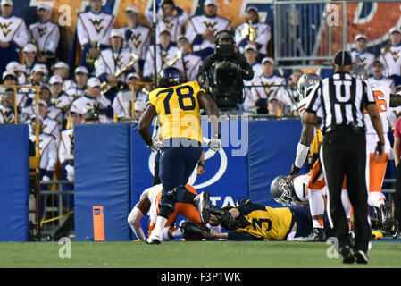 Morgantown, West VIrginia, USA. 10th Oct, 2015. OklahomWest Virginia Mountaineers quarterback SKYLER HOWARD (3) tries to recover his fumble during a game played at Mountaineer Field at Milan Puskar Stadium in Morgantown, WV. © Ken Inness/ZUMA Wire/Alamy Live News Stock Photo