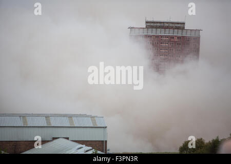 Glasgow, UK. 11th Oct, 2015. The demolition of the iconic Red Road flats, in the East End of Glasgow, Scotland, on Sunday, 11 October 2015. Credit:  jeremy sutton-hibbert/Alamy Live News