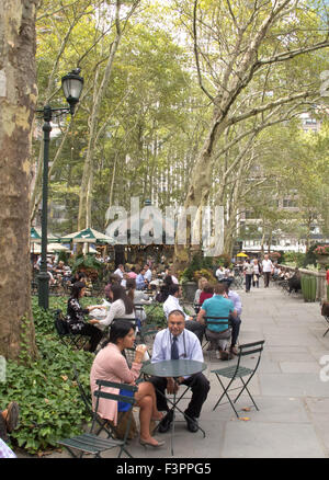 Lunchtime in Bryant Park,Manhattan,New York City. Stock Photo