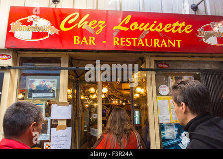 Paris, France, Local Bistro Restaurant in French Flea Market, 'les Puces de Paris Saint Ouen', Porte de Clignancourt, 'Chez Louisette' Front Entrance Stock Photo