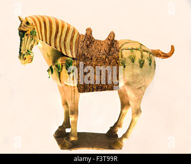 Polychrome Glazed Pottery Horse 618 - 907 AD Tang Han Dynasty ( Shanghai Museum of ancient Chinese art ) China Stock Photo