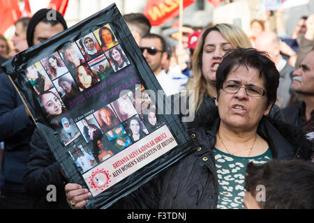 London, UK. 11/10/2015. Several thousand Turks and Kurds protest outside Downing Street against the bombs in Ankara, blaming ISIS and Erdogan. Stock Photo