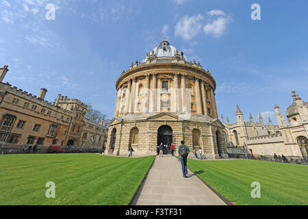 Built in 1749 to house the Radcliffe Science Library the Radcliffe Camera is now a reading room for the Bodleian Library, Oxford Stock Photo