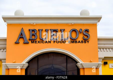The exterior of Abuelo's Mexican Food Embassy, a restuarant serving Mexican Cuisine in Oklahoma City, Oklahoma, USA. U.S., U.S.A. Stock Photo
