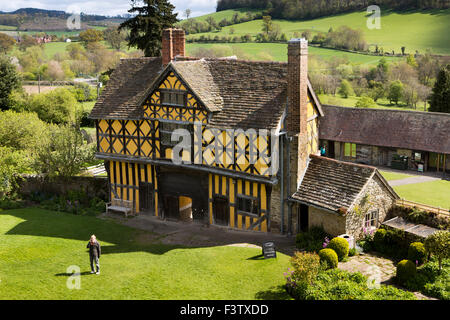 UK, England, Shropshire, Craven Arms, Stokesay Castle, gatehouse, elevated view