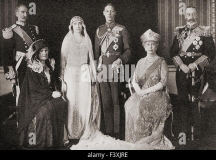 The British Royal Family at the wedding of The Duke and Duchess of York, 1923. From left to right, Claude George Bowes-Lyon, 14th Earl of Strathmore and Kinghorne, the bride's father.  Cecilia Nina Bowes-Lyon, Countess of Strathmore and Kinghorne, née Cavendish-Bentinck, the bride's mother.  Elizabeth Angela Marguerite Bowes-Lyon.   The Duke of York, later King George VI.  Mary of Teck, the groom's mother.  King George V, the groom's father. Stock Photo