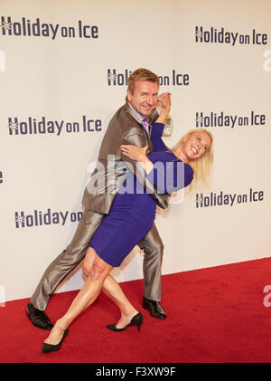 Hamburg, Germany. 29th Sep, 2015. Figure skater and choreographer Christopher C. Dean and his wife Jayne Torvill pose on the red carpet of the 2015 Holiday on Ice Gala in Hamburg, Germany, 29 September 2015. Photo: Georg Wendt/dpa/Alamy Live News Stock Photo