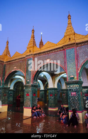 Sutaungpyei pagoda, Mandalay Hill, Mandalay Stock Photo