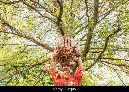 London, UK. 13th October, 2015.  Rich Colours of Autumn Leaves in Hyde Park Credit:  Guy Corbishley/Alamy Live News Stock Photo