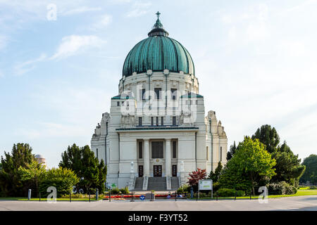 Central Cemetery Vienna - Luegerkirche Stock Photo